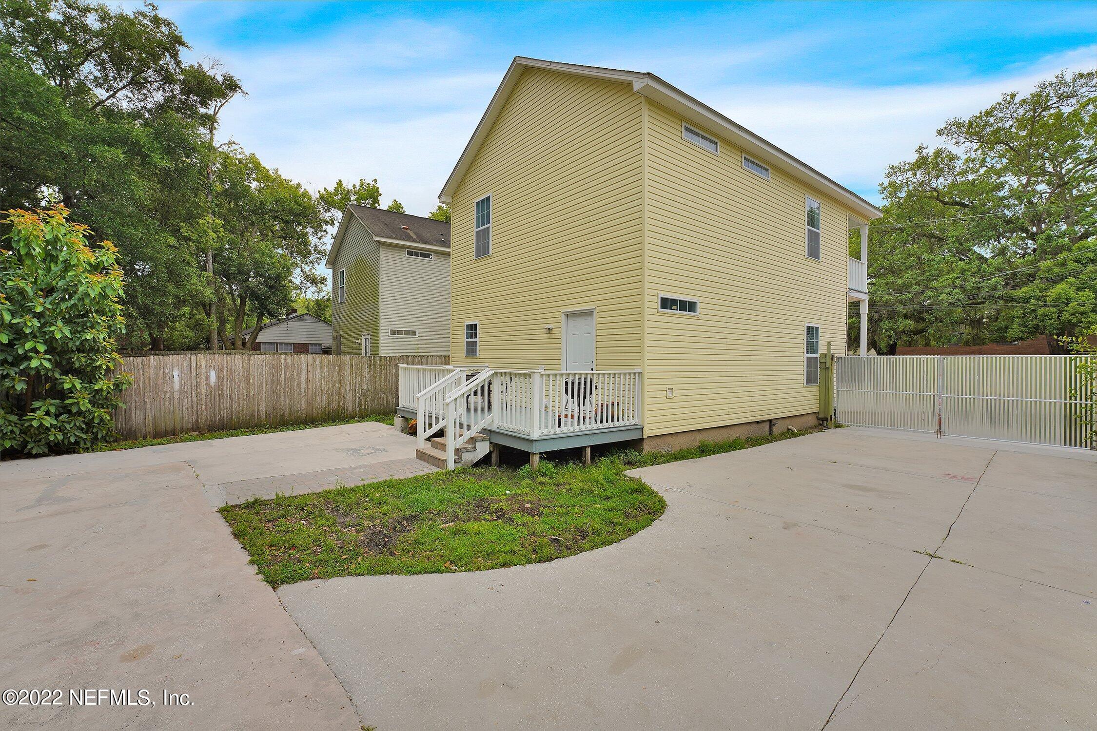 2745 Spring Park Road Jacksonville, FL 32207 - Photo 41 of 41 Backyard1