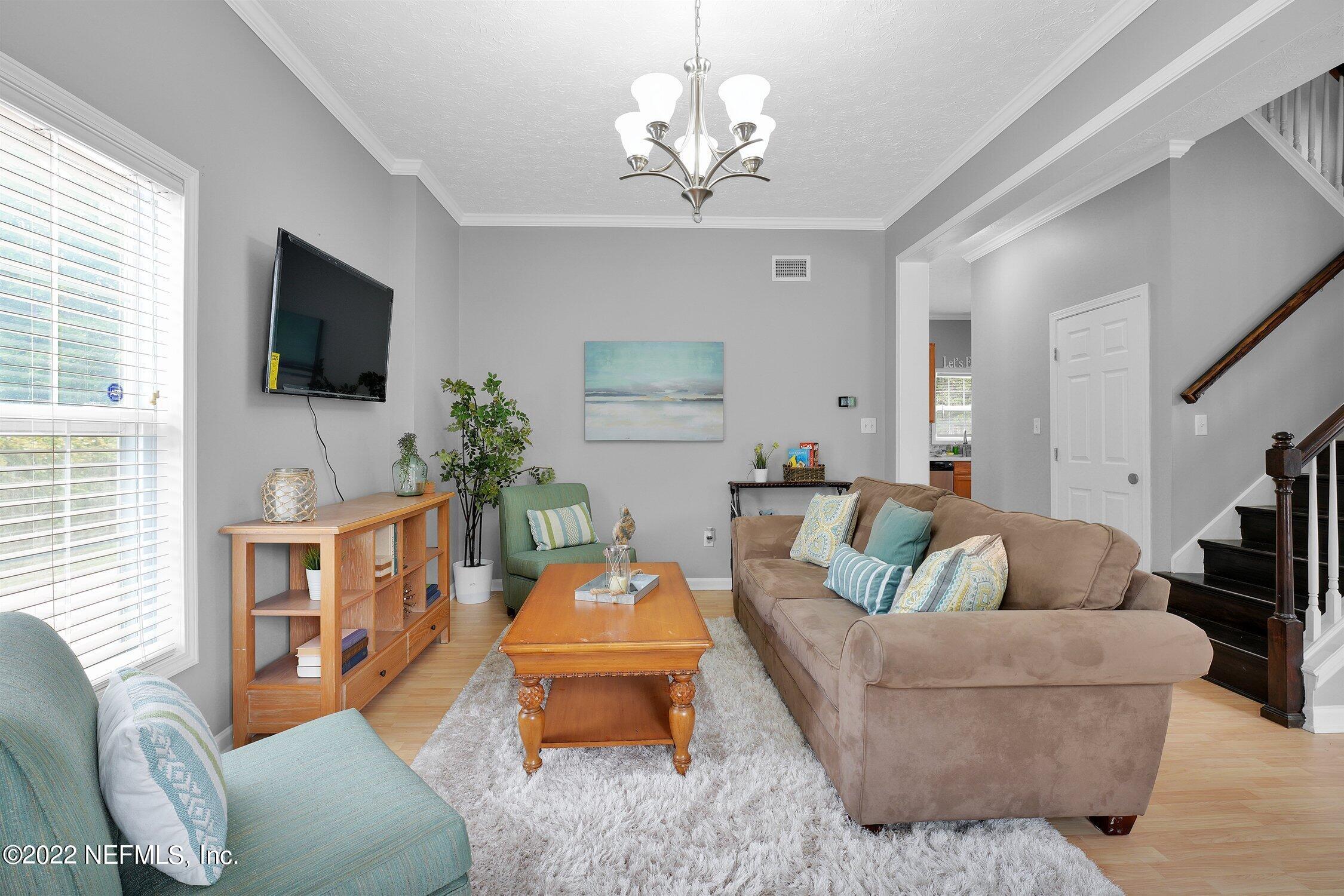 2745 Spring Park Road Jacksonville, FL 32207 - Photo 6 of 41 Living Room2