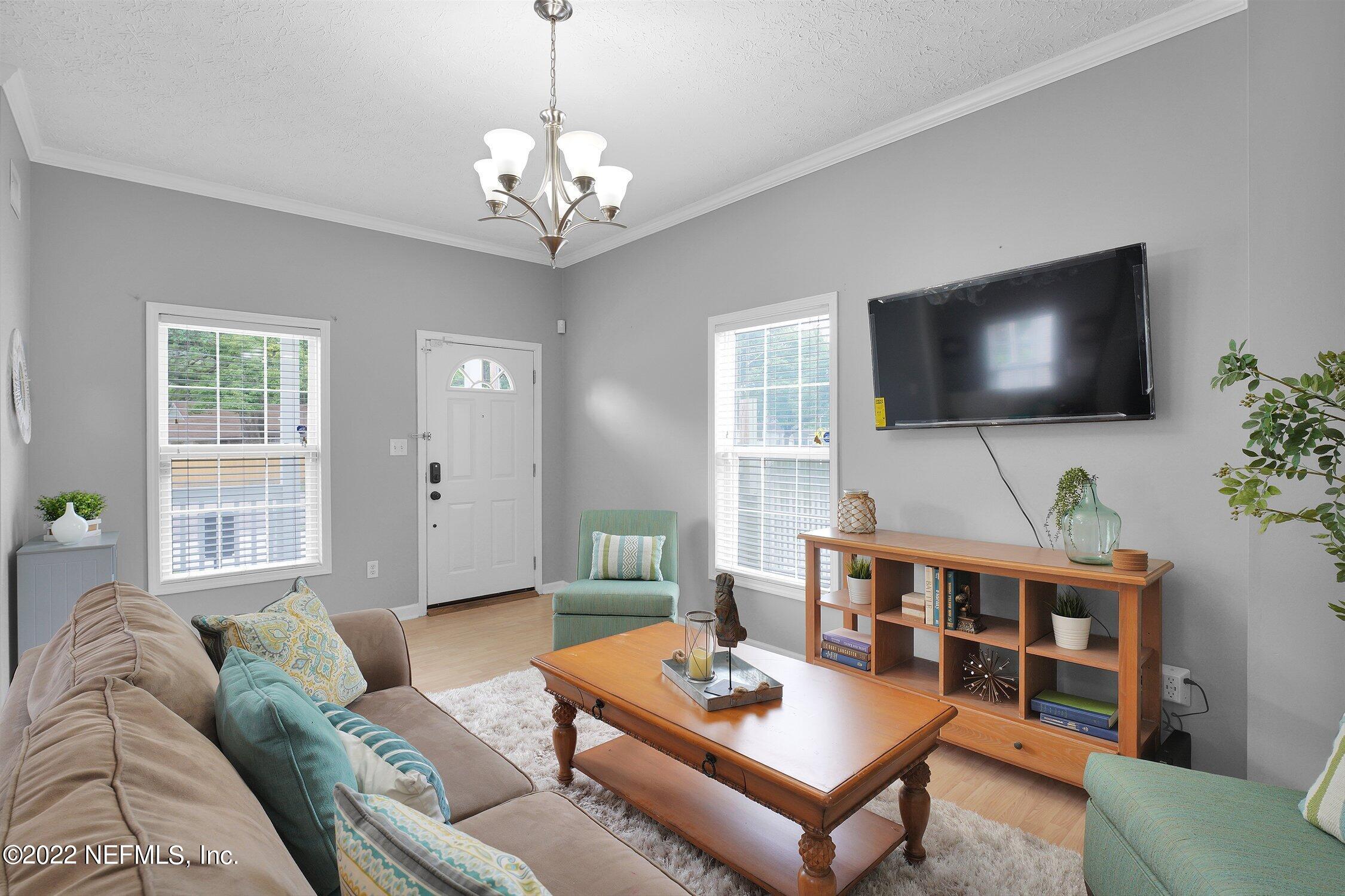2745 Spring Park Road Jacksonville, FL 32207 - Photo 7 of 41 Living Room1