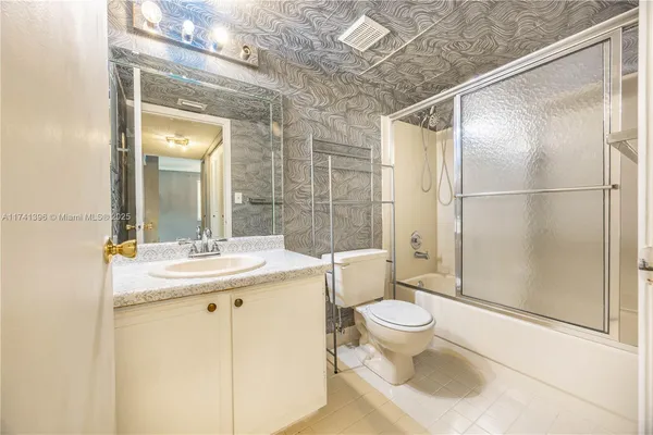 $135,000 | 9740 West McNab Road, Unit 111, Tamarac, FL 33321