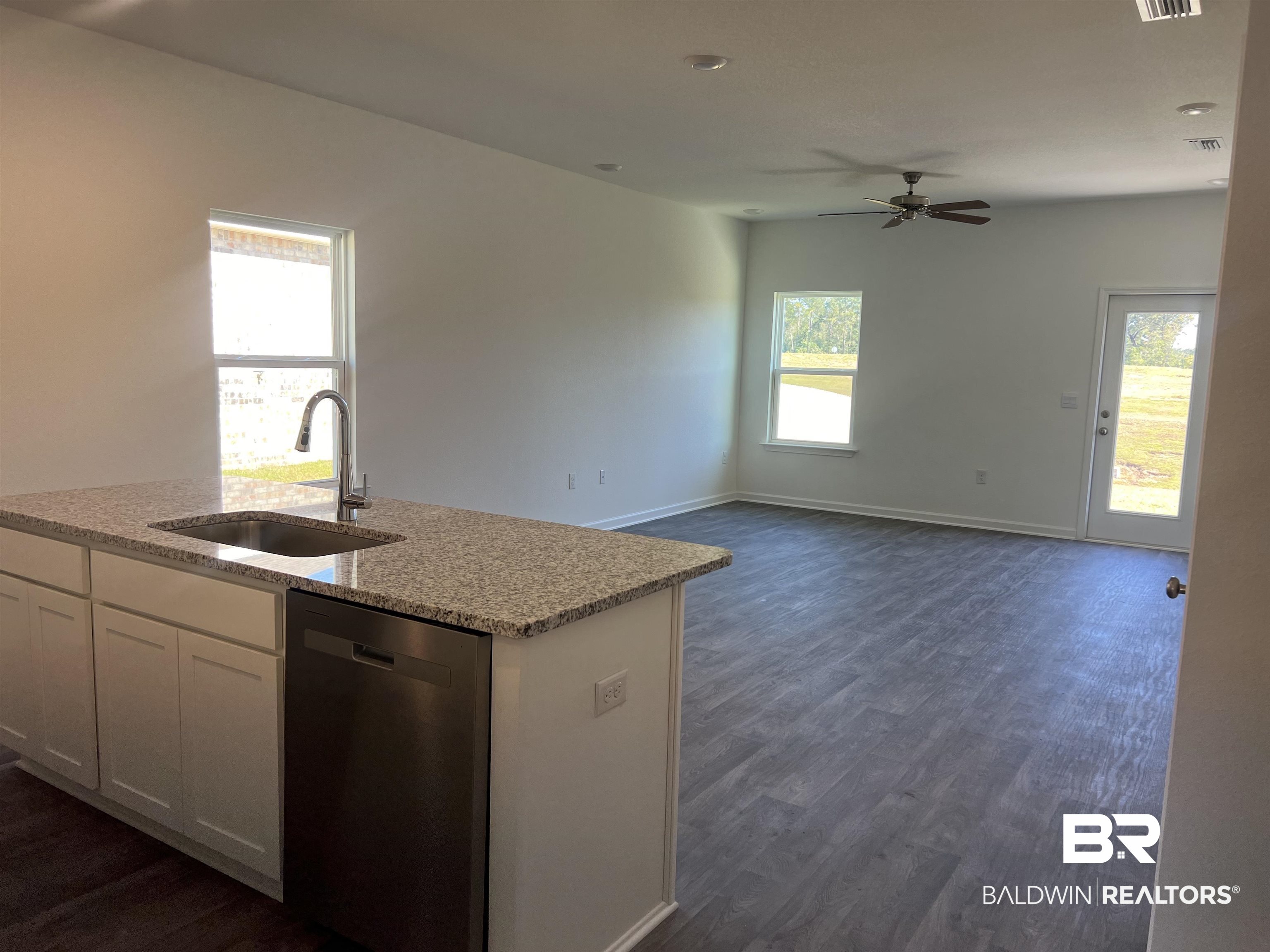 12876 Patriot Way Daphne, AL 36527 - Photo 10 of 33
