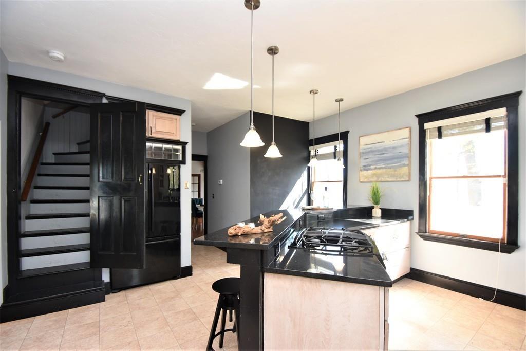 83 Main Street Hull, MA 02045 - Photo 7 of 39 Gallery Image 7