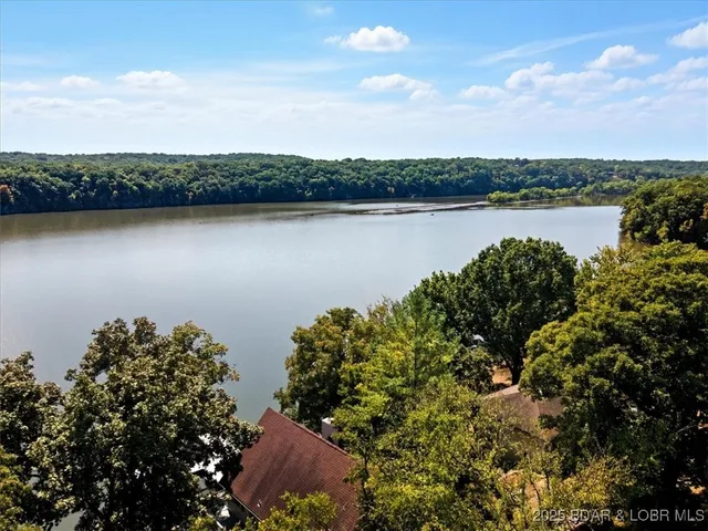 $425,000 | 26250 Herring Court, Lincoln, MO 65338