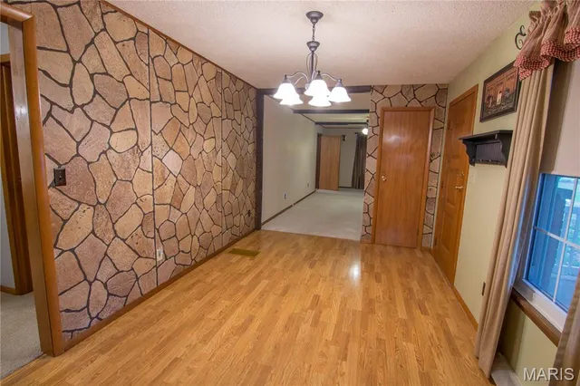 $245,000 | 826 South Elm Street, Vandalia, IL 62471