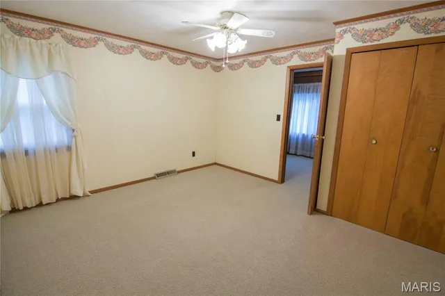 $245,000 | 826 South Elm Street, Vandalia, IL 62471