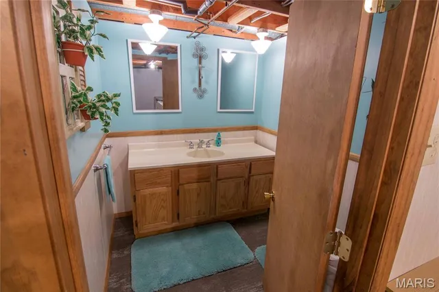 $245,000 | 826 South Elm Street, Vandalia, IL 62471