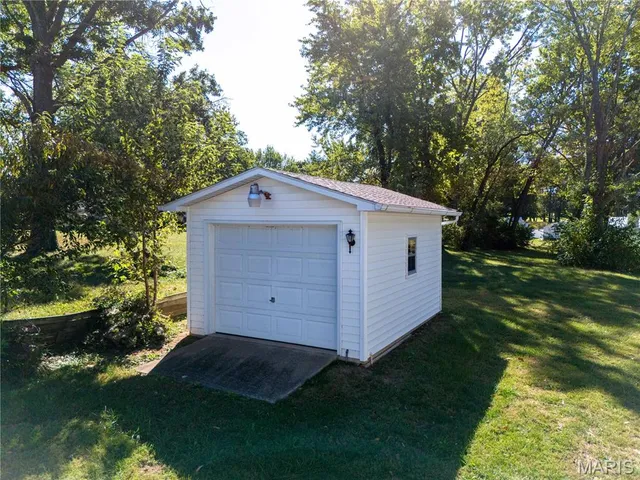 $245,000 | 826 South Elm Street, Vandalia, IL 62471