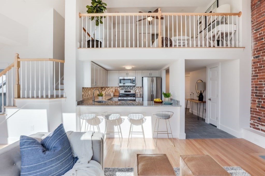 52 Sanborn Street, Unit 401 Reading, MA 01867 - Photo 13 of 37