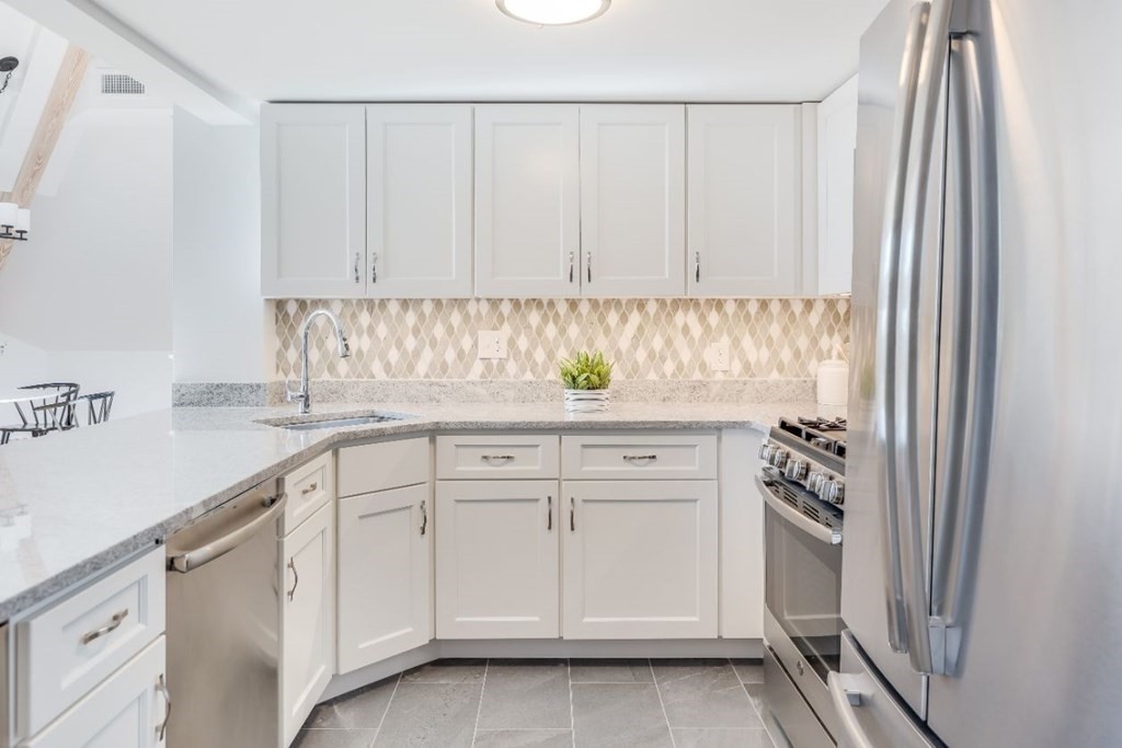 52 Sanborn Street, Unit 401 Reading, MA 01867 - Photo 15 of 37