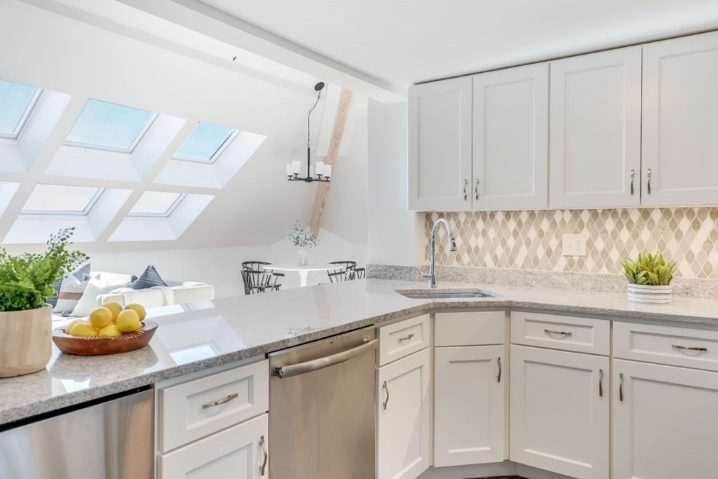 52 Sanborn Street, Unit 401 Reading, MA 01867 - Photo 16 of 37