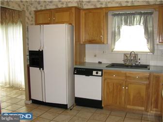 2648 Shillington Road Sinking Spring, PA 19608 - Photo 4 of 12 Gallery Image 4