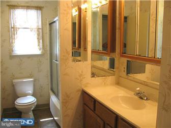 2648 Shillington Road Sinking Spring, PA 19608 - Photo 8 of 12 Gallery Image 8