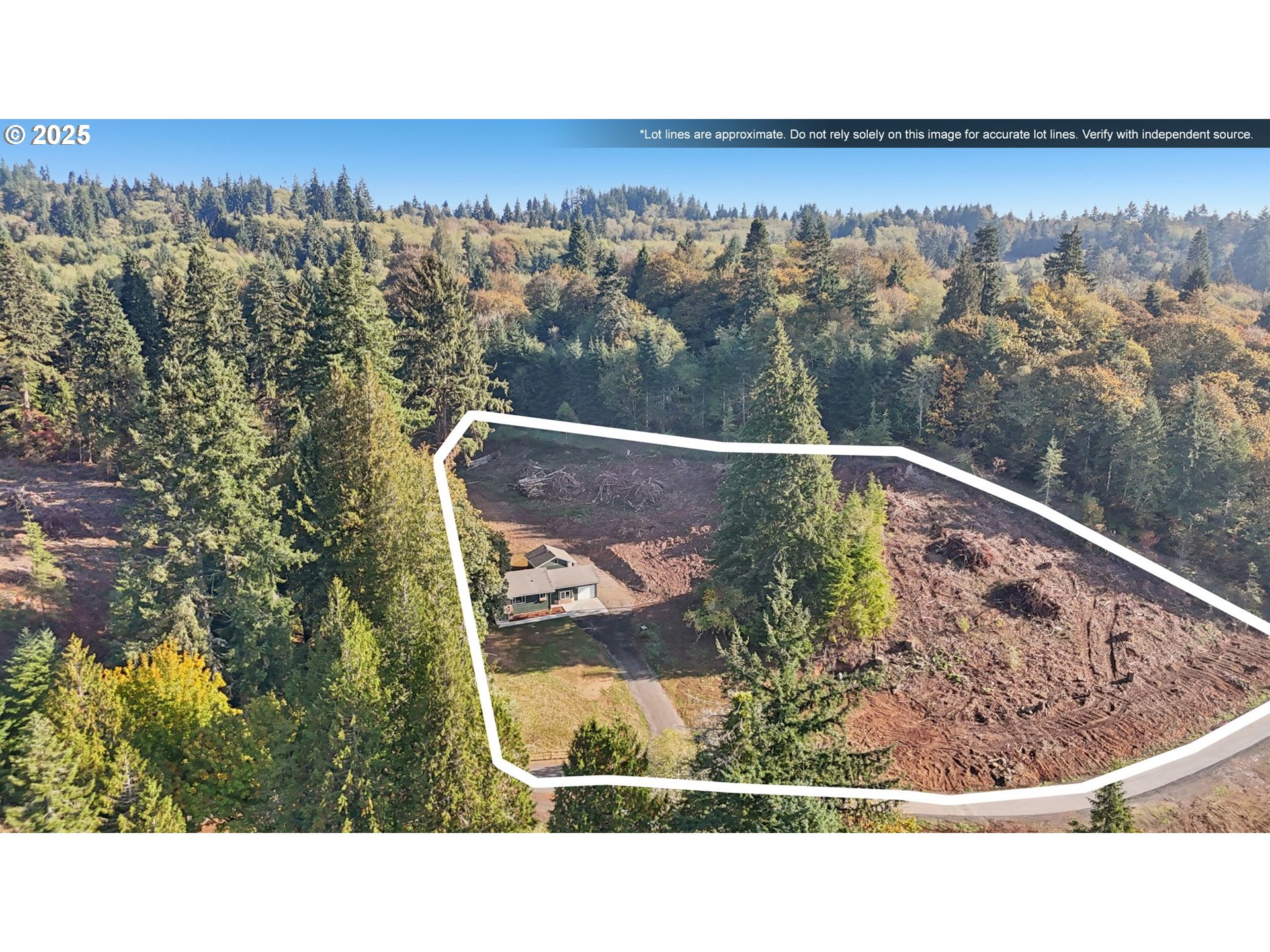 72 Whitewater Road Longview, WA 98632 - Photo 31 of 47 a view of a balcony with an outdoor space