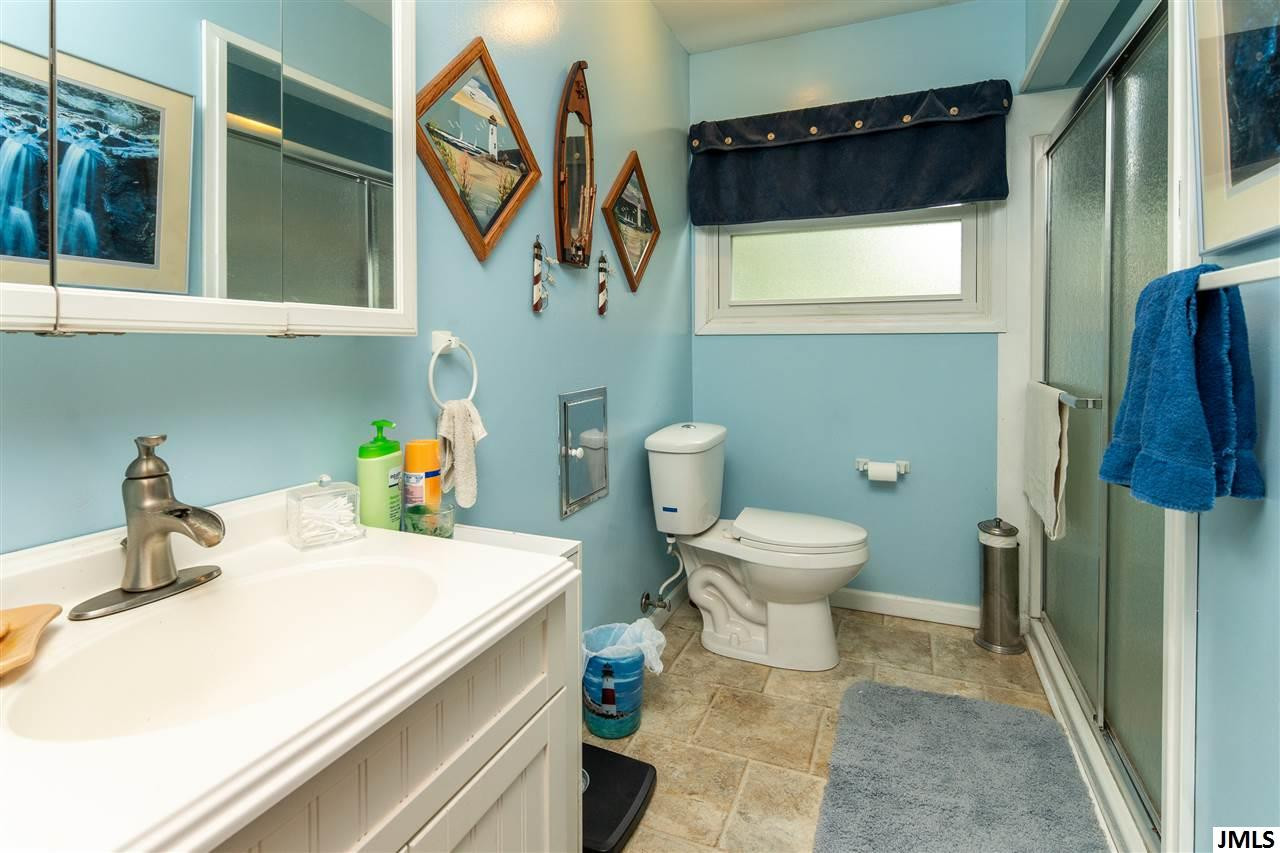 580 Robinson Road Jackson, MI 49203 - Photo 7 of 14 Photo 7