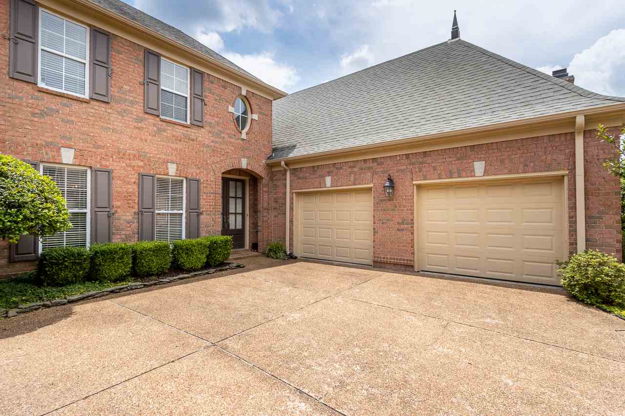 8023 Stonewyck Road Germantown, TN 38138 - Photo 2 of 25 Gallery Image 2