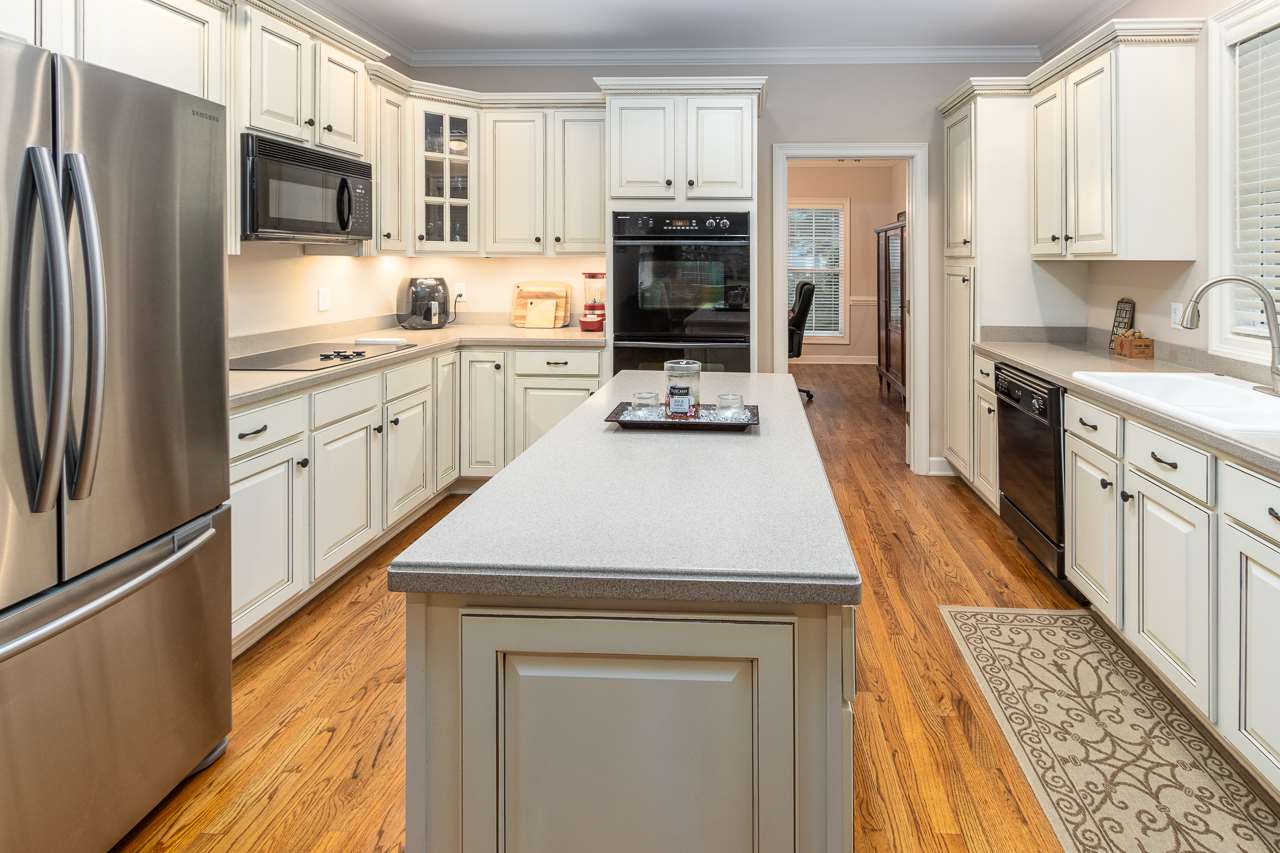 8023 Stonewyck Road Germantown, TN 38138 - Photo 7 of 25 Gallery Image 7