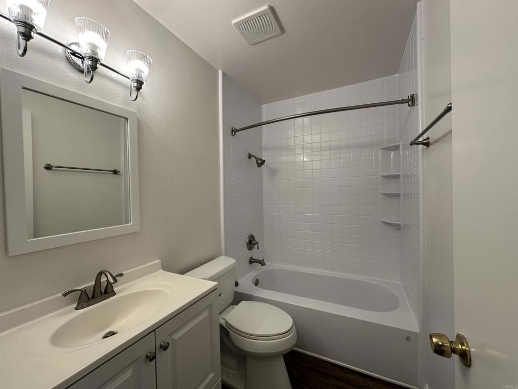 859 Del Mar Downs Road Solana Beach, CA 92075 - Photo 13 of 34 Gallery Image 13
