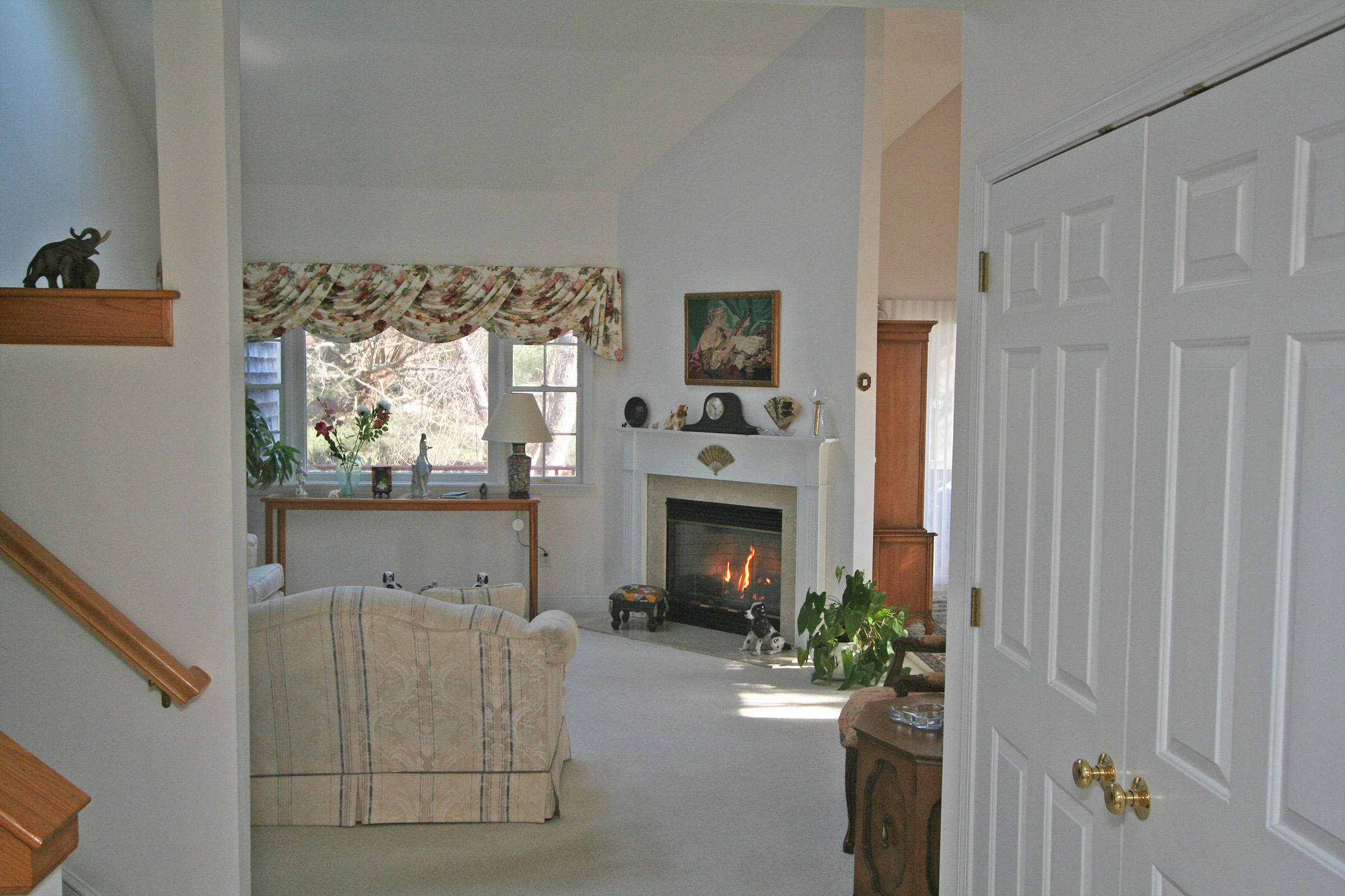 5 Windsor Point Mashpee, MA 02649 - Photo 5 of 31 Living Room 3