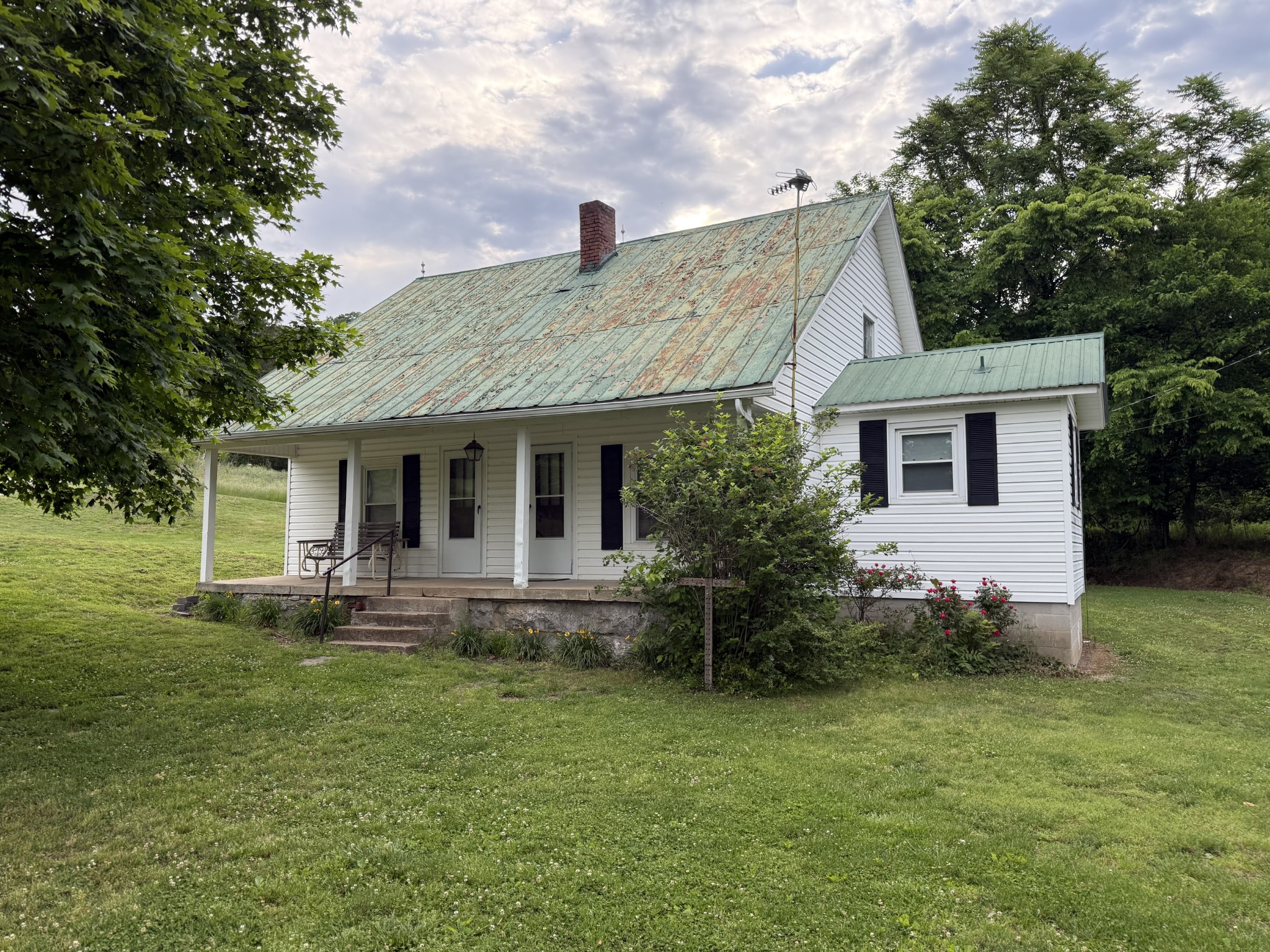 328 Young Branch Road Dixon Springs, TN 37057 - Photo 1 of 30