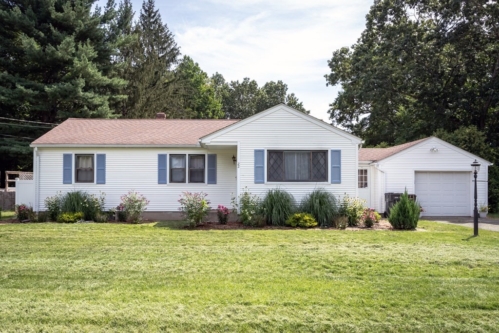 22 Rosedell Drive Westfield, MA 01085 - Photo 1 of 39 Gallery Image 1
