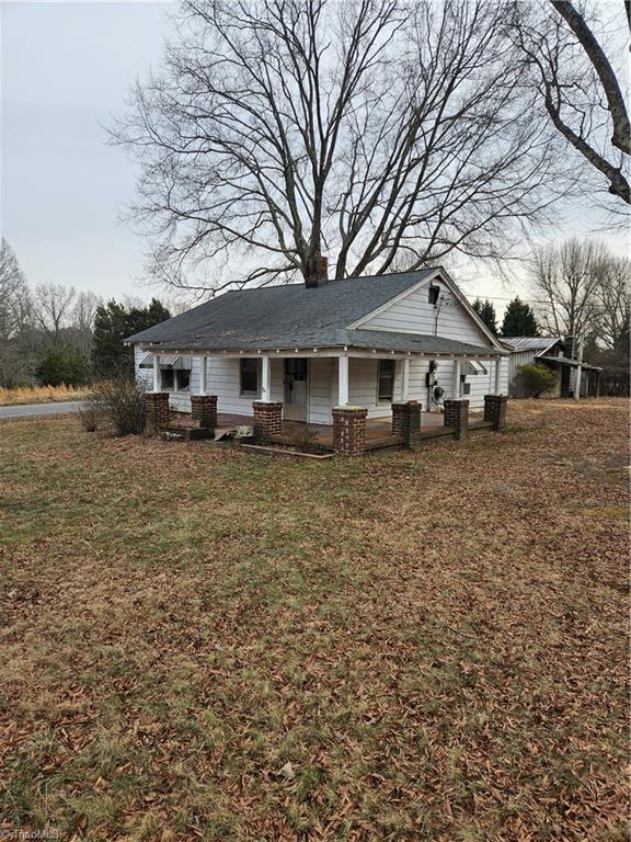 1016 Hunt Joyce Road Madison, NC 27025 - Photo 1 of 9 Gallery Image 1
