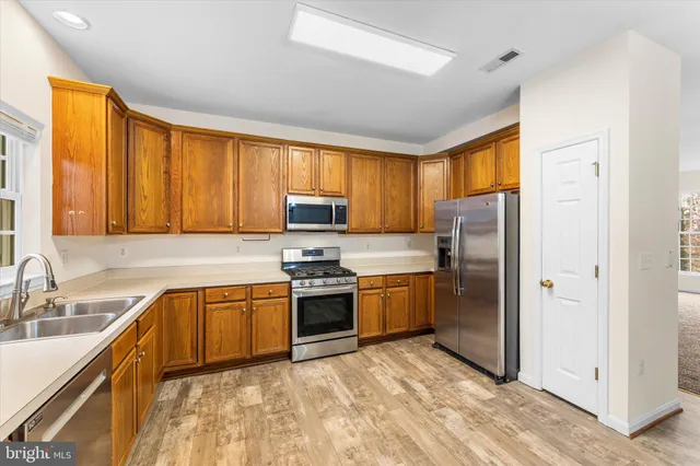 $488,000 | 2509 Oak Tree Lane, Woodbridge, VA 22191