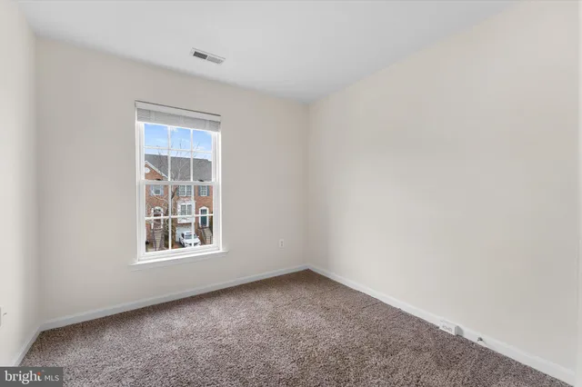 $488,000 | 2509 Oak Tree Lane, Woodbridge, VA 22191