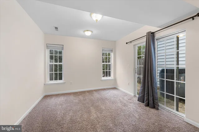 $488,000 | 2509 Oak Tree Lane, Woodbridge, VA 22191