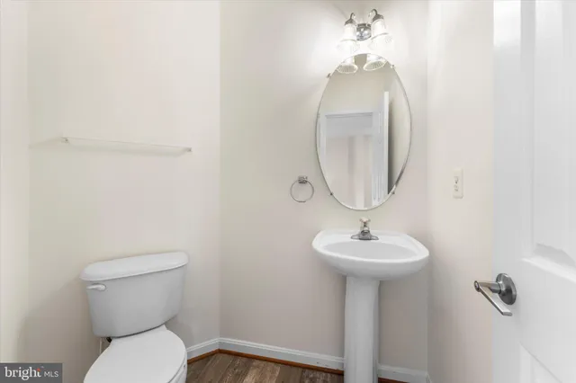 $488,000 | 2509 Oak Tree Lane, Woodbridge, VA 22191