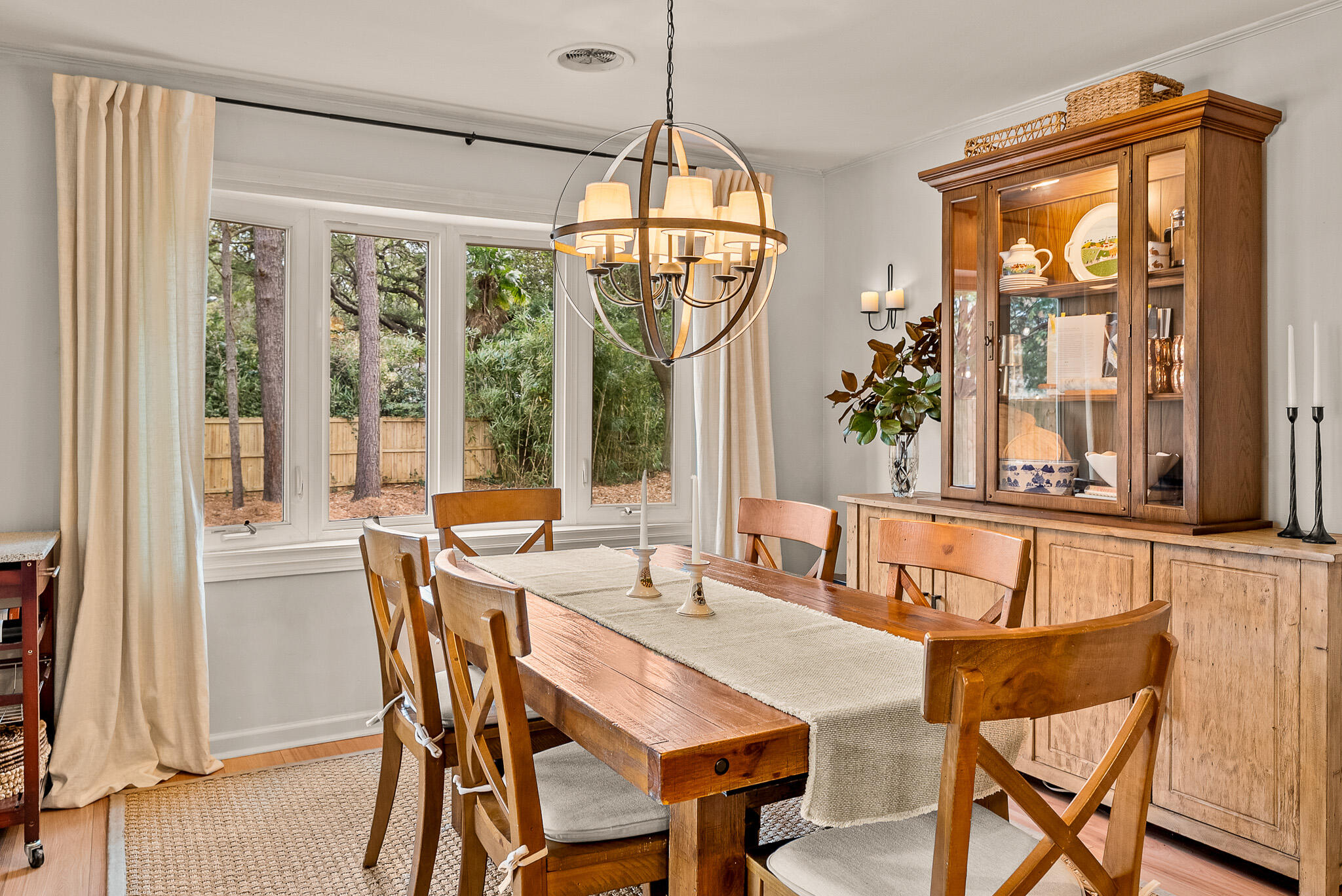 808 Bruce Street Charleston, SC 29412 - Photo 13 of 36 Dining Room