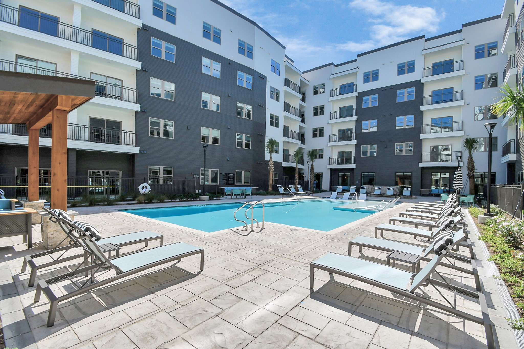 1617 Enid Street, Unit 309 Houston, TX 77009 - Photo 35 of 49 Community Amenities