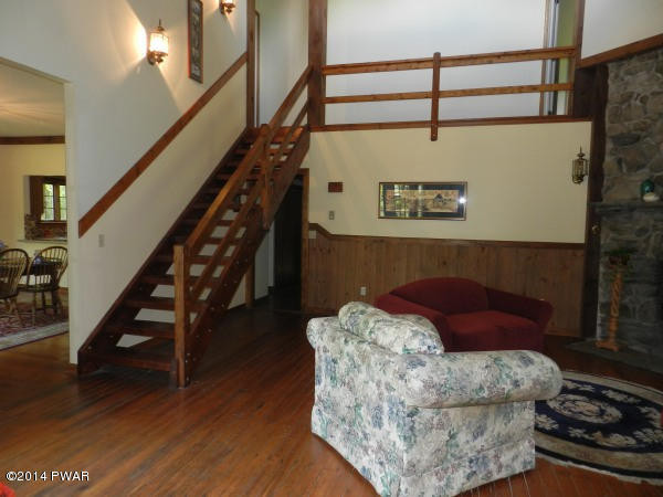 2105 Steele Road Bushkill, PA 18324 - Photo 5 of 59 Gallery Image 5