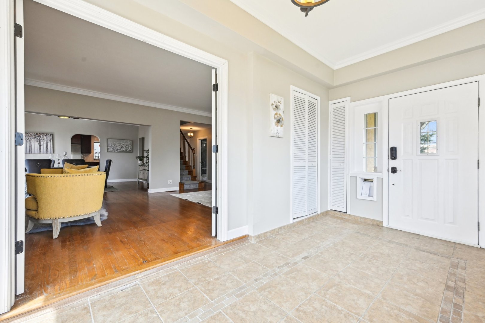 1420 Oakton Street Park Ridge, IL 60068 - Photo 5 of 62 a view of a livingroom with furniture and a window