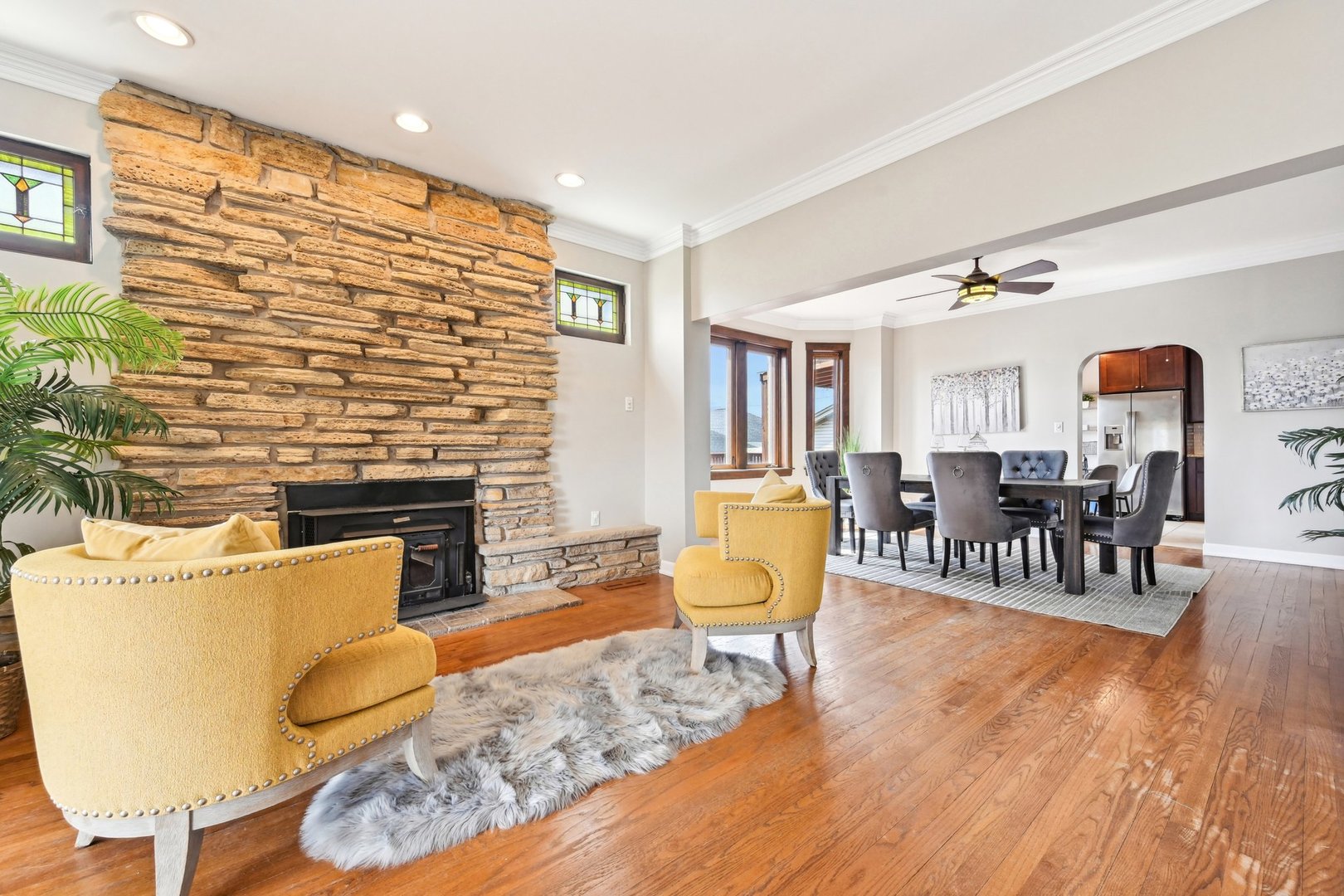 1420 Oakton Street Park Ridge, IL 60068 - Photo 7 of 62 a living room with furniture and a fireplace