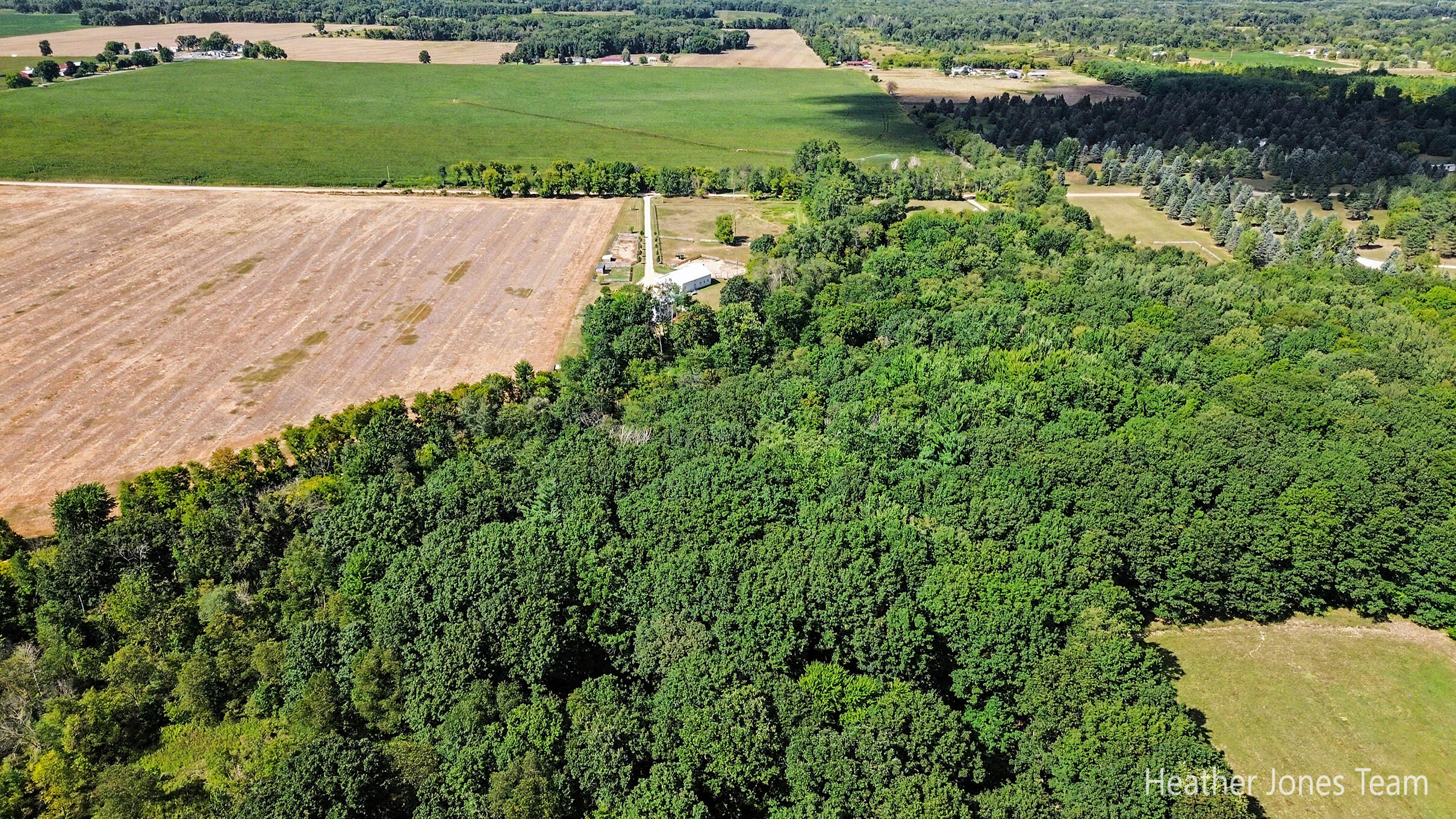 8872 Spencer Road Crystal, MI 48818 - Photo 38 of 40 DJI_0075