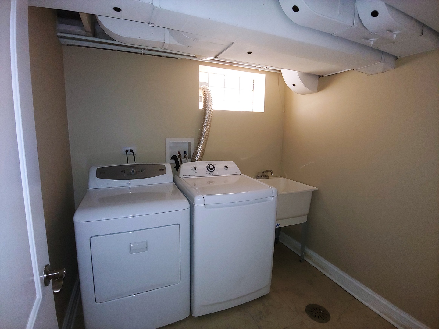 2830 West Jerome Street Chicago, IL 60645 - Photo 13 of 18
