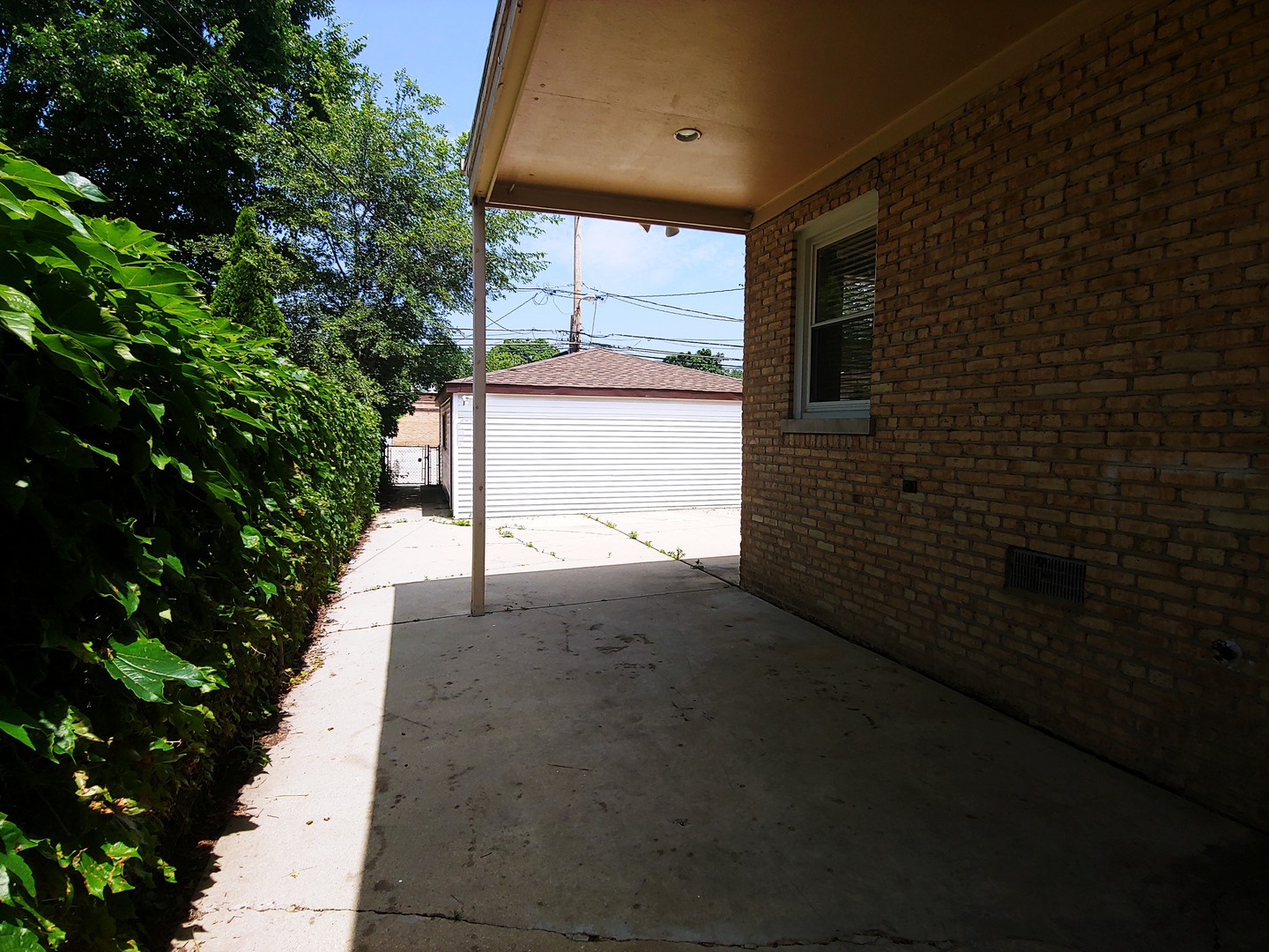 2830 West Jerome Street Chicago, IL 60645 - Photo 17 of 18