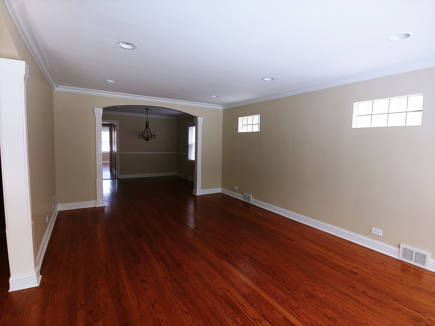 2830 West Jerome Street Chicago, IL 60645 - Photo 5 of 18
