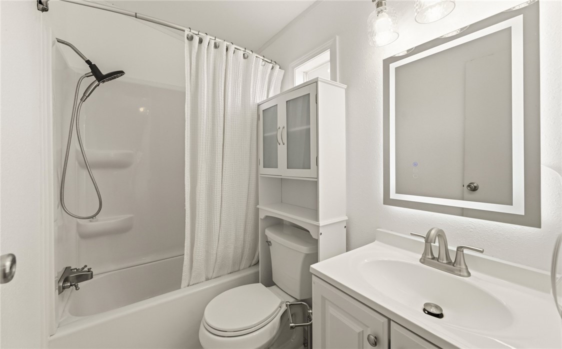 868 Fm 888 Mathis, TX 78368 - Photo 17 of 26