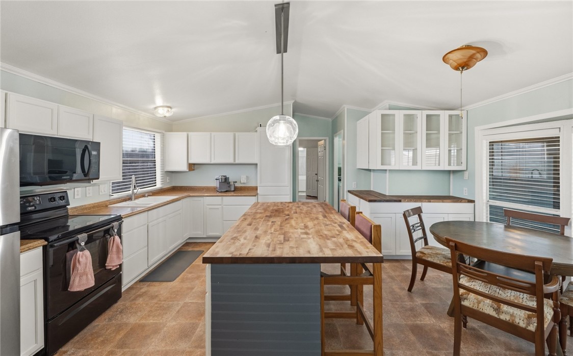 868 Fm 888 Mathis, TX 78368 - Photo 7 of 26