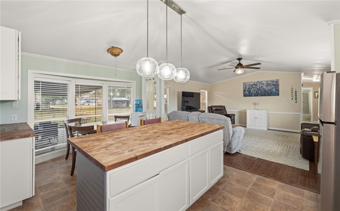 868 Fm 888 Mathis, TX 78368 - Photo 10 of 26