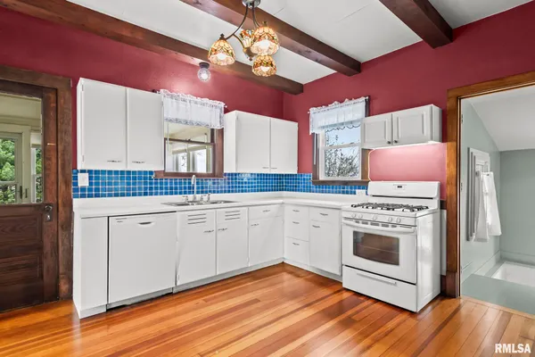 $179,000 | 1135 Highway 78, Chandlerville, IL 62627