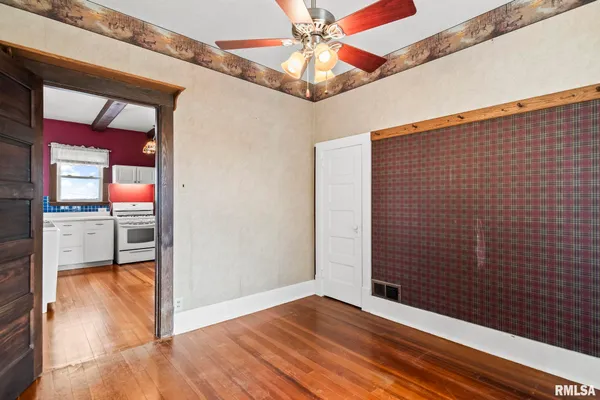 $179,000 | 1135 Highway 78, Chandlerville, IL 62627