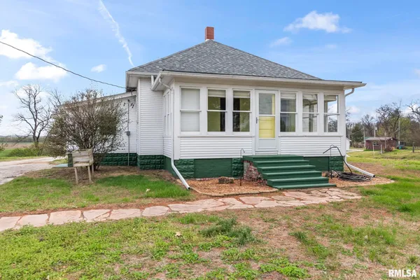 $179,000 | 1135 Highway 78, Chandlerville, IL 62627