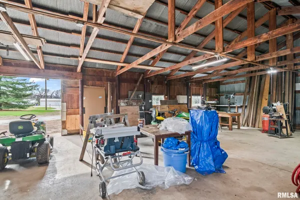 $179,000 | 1135 Highway 78, Chandlerville, IL 62627