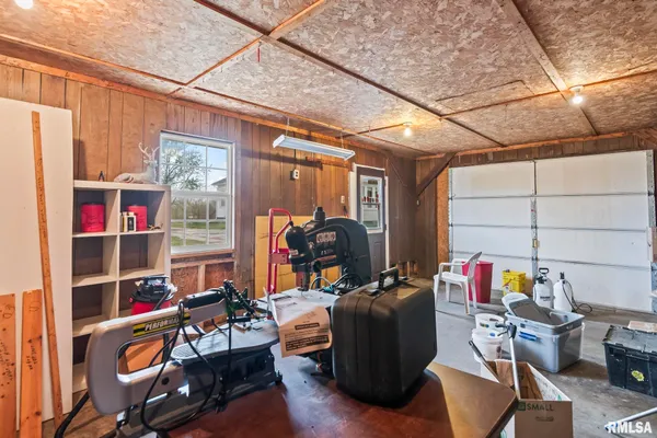 $179,000 | 1135 Highway 78, Chandlerville, IL 62627