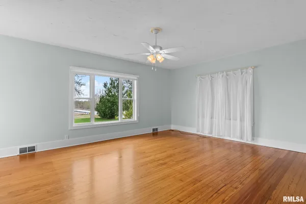 $179,000 | 1135 Highway 78, Chandlerville, IL 62627