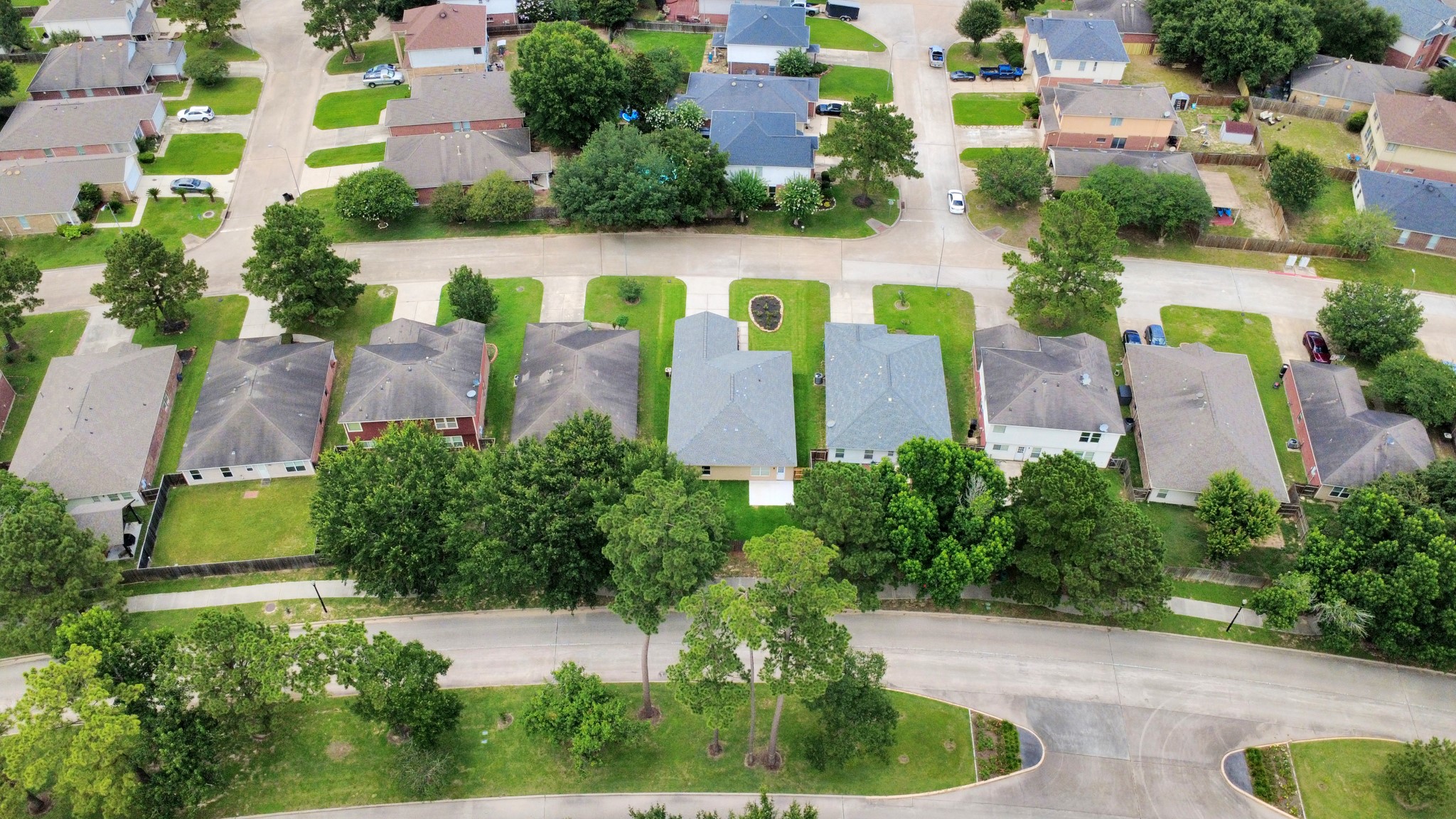 24027 Pinecreek Point Spring, TX 77373 - Photo 5 of 41