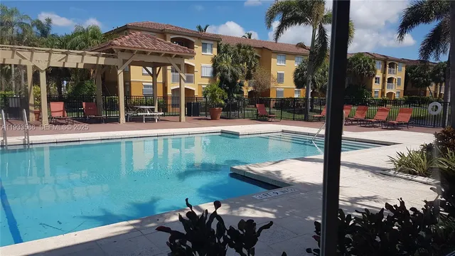 $2,550 | 150 Northwest 96th Avenue, Unit 9210, Pembroke Pines, FL 33024