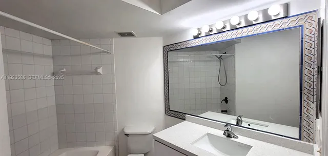 $2,550 | 150 Northwest 96th Avenue, Unit 9210, Pembroke Pines, FL 33024